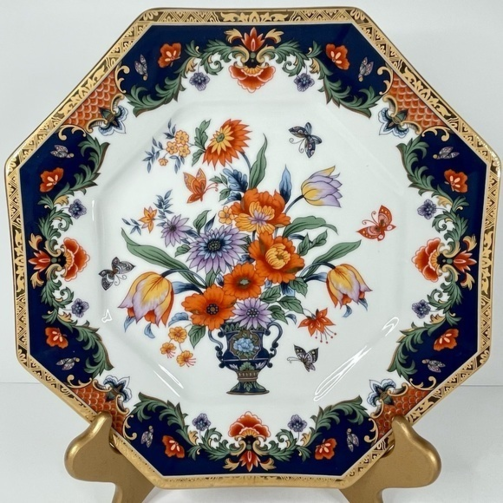 Imari Octagonal Plate‎ Blue Floral and Gold Trim Unmarked Beautiful EUC